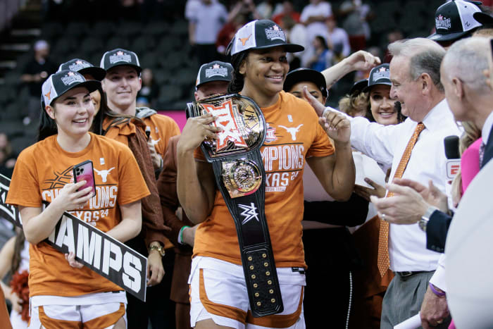 MADISON BOOKER WOMENS BASKETBALL 11